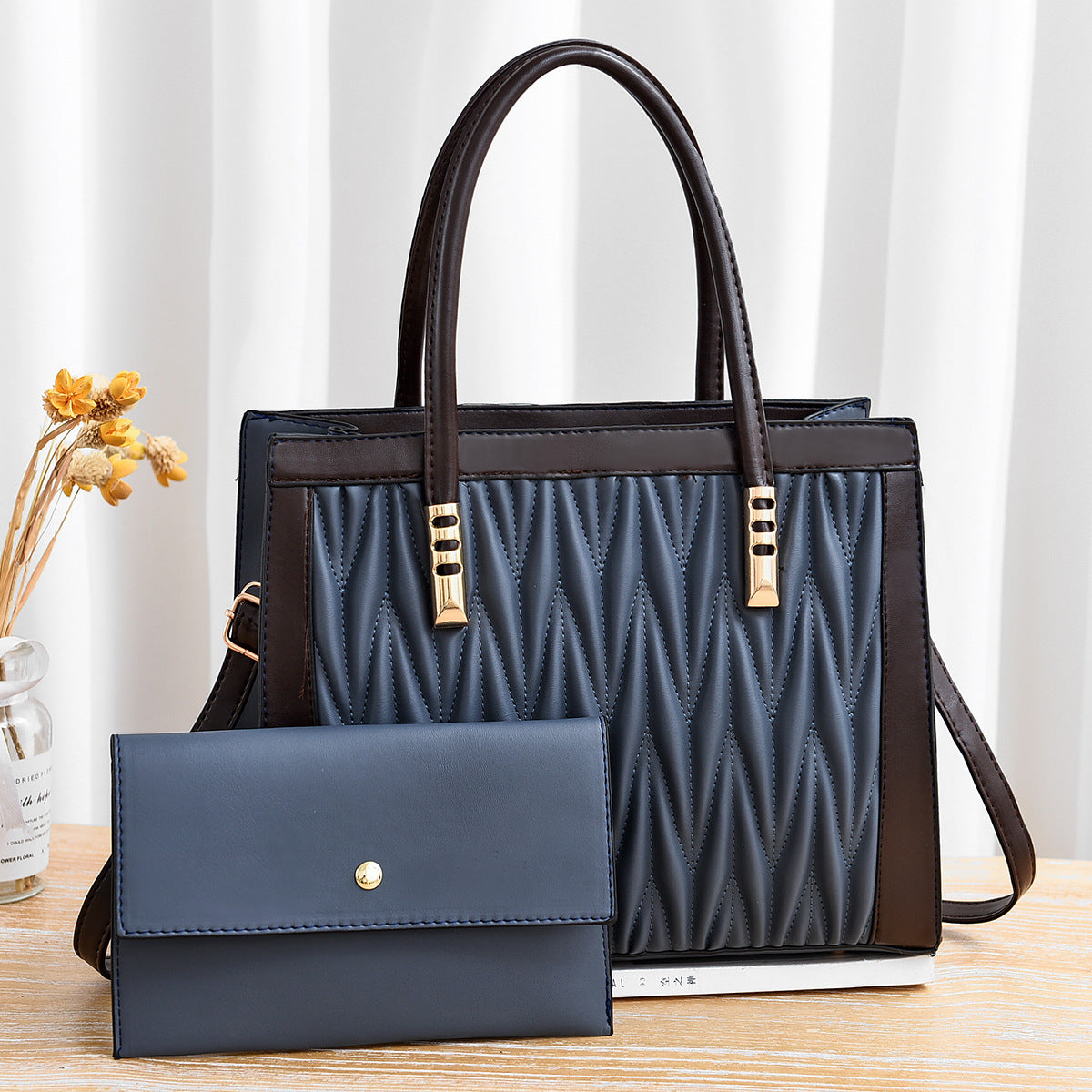 "Different World" Simple Fashion Large Purse & Matching Wallet
