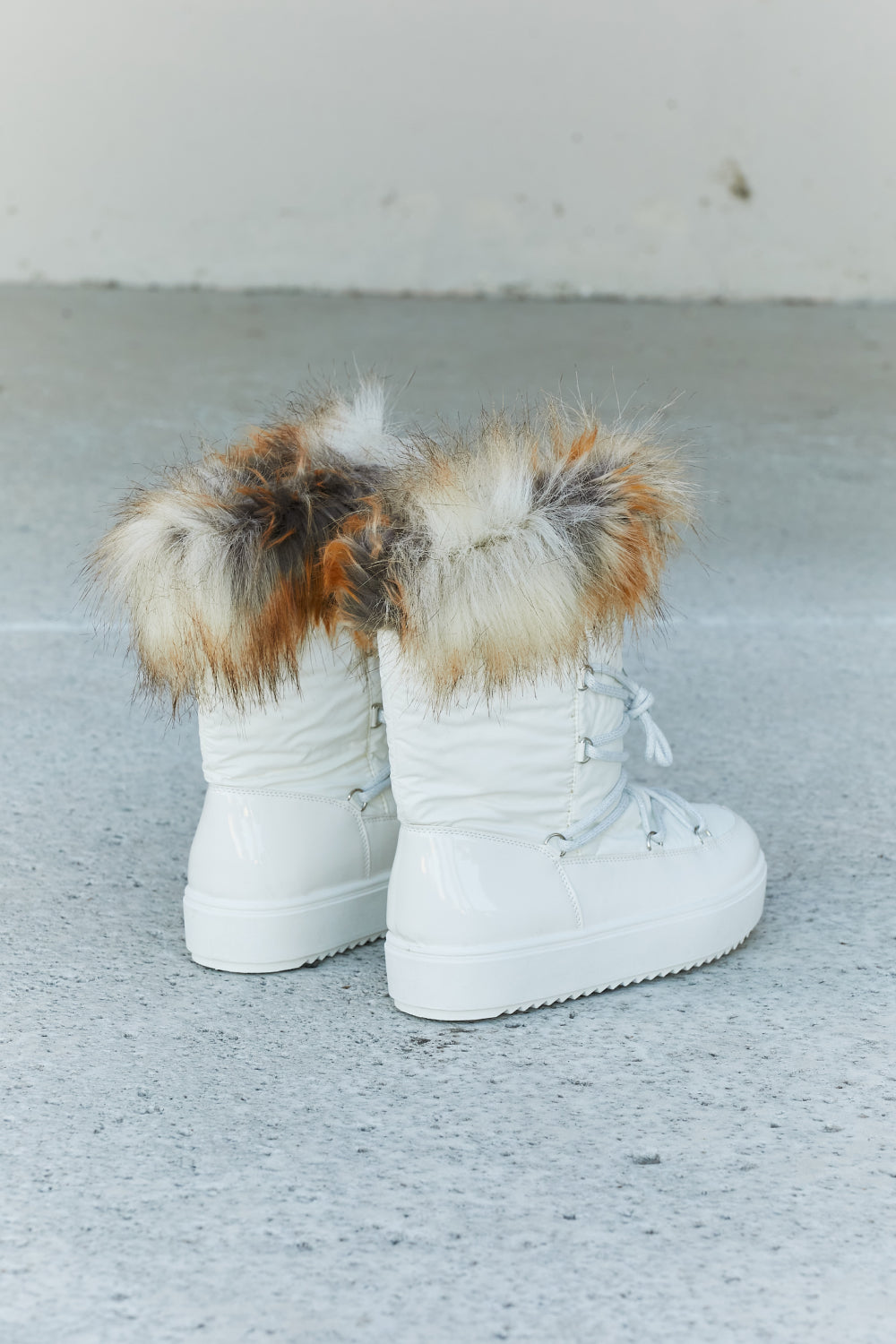 WILD DIVA Lace-Up Faux Fur Platform Snow Boots in White