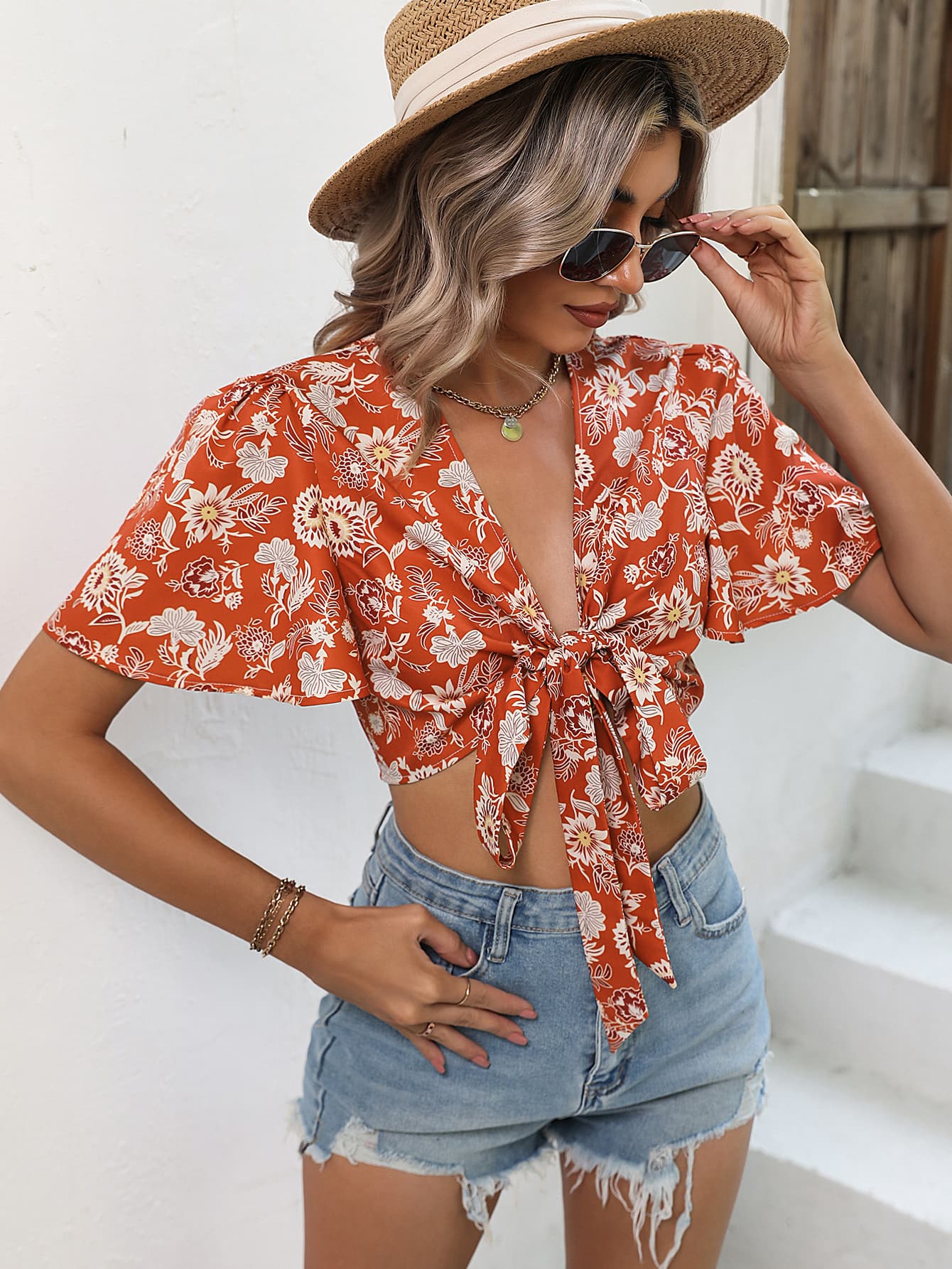 Floral Tie Front Flutter Sleeve Crop Top