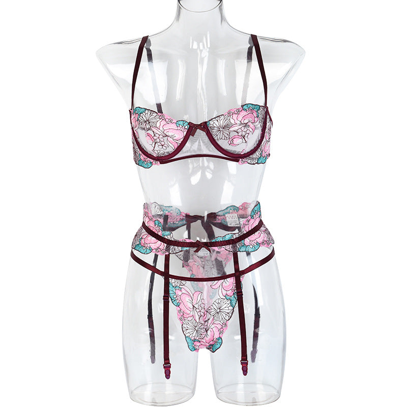 Lace Mesh Classic Embroidery Three-piece Set