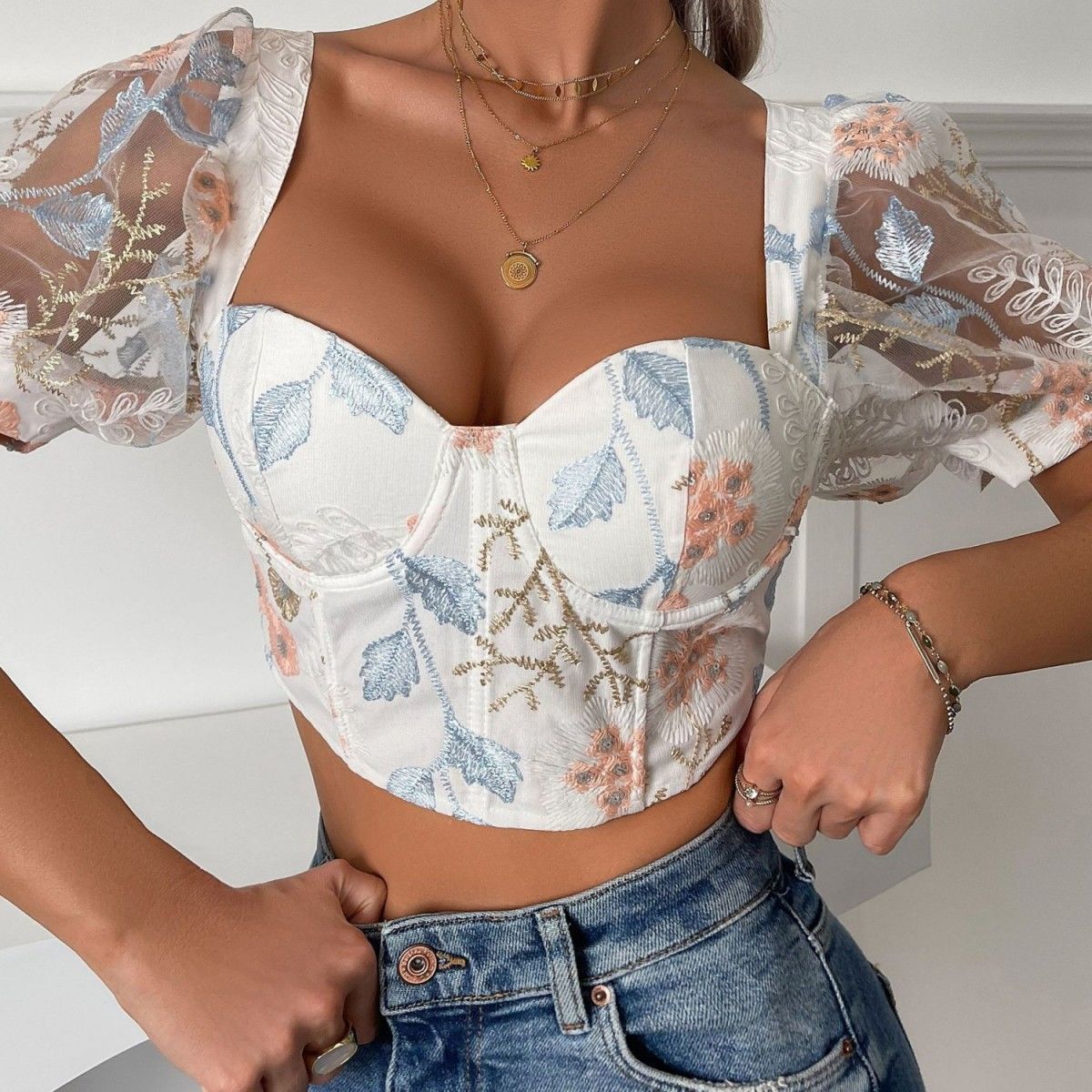 Embroidered Puff Sleeve Cropped Top