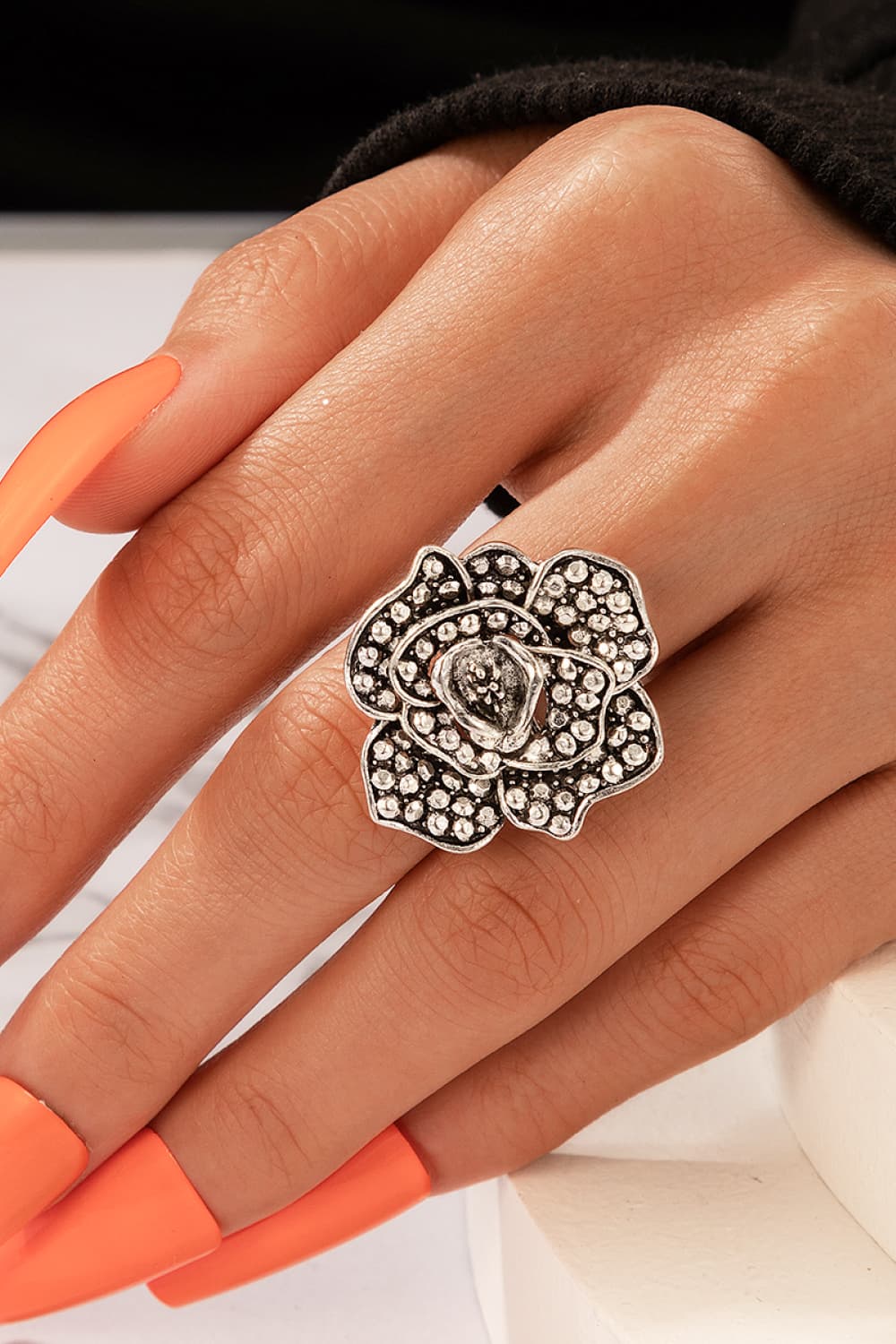 Zinc Alloy Flower Shape Ring